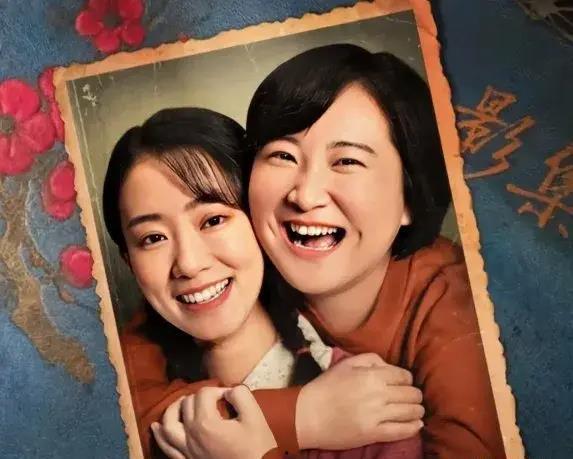 靠娱乐圈吃瓜爆红的小说,从吃瓜到爆红,她如何成为新一代流量女王 第1张 靠娱乐圈吃瓜爆红的小说,从吃瓜到爆红,她如何成为新一代流量女王 第1张